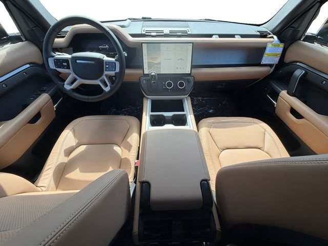 New 2026 Carpathian Grey Land Rover X-Dynamic SE image 12