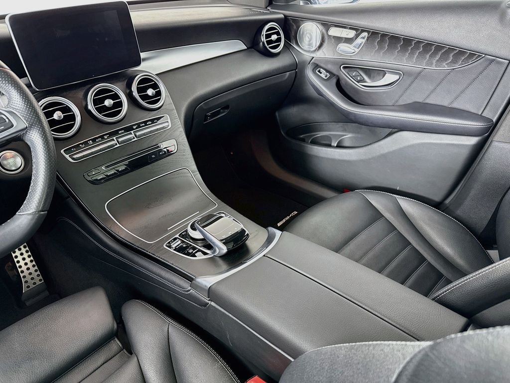 Used 2018 Black Mercedes-Benz GLC 300 image 23