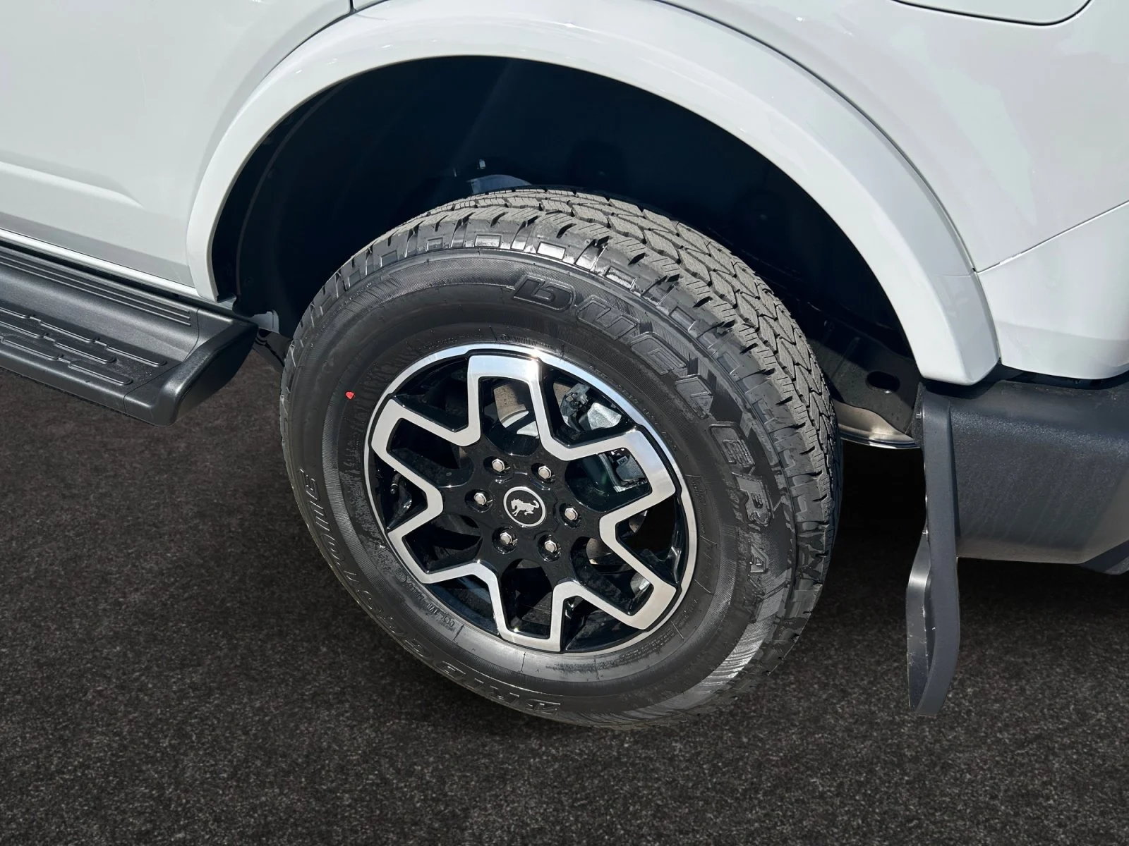 New 2026 Avalanche Grey Ford Outer Banks image 9