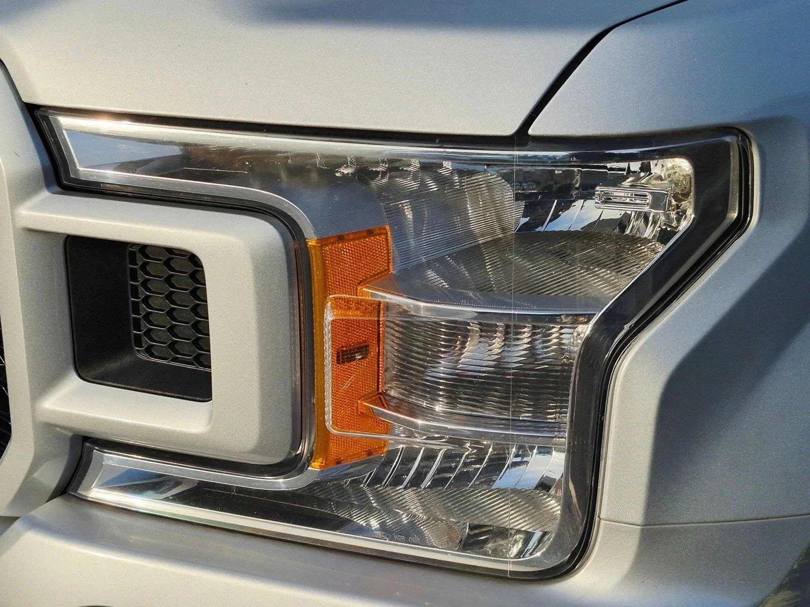 Used 2019 Ingot Silver Metallic Ford XL image 15