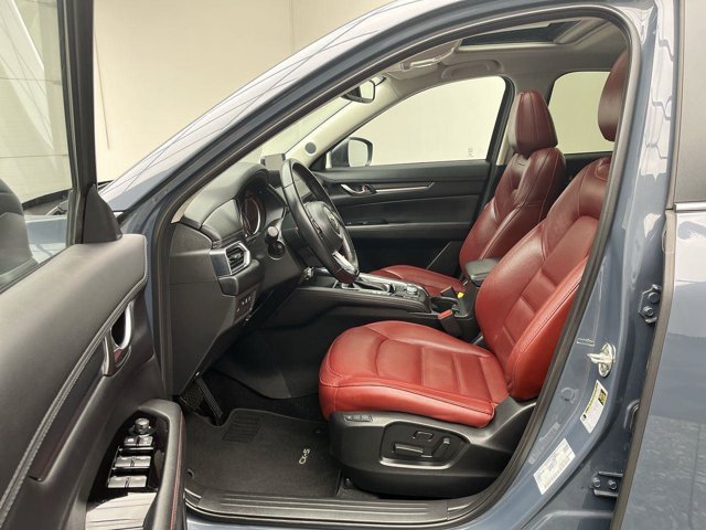 Certified Used 2025 Polymetal Gray Metallic Mazda 2.5 S Carbon Edition image 3