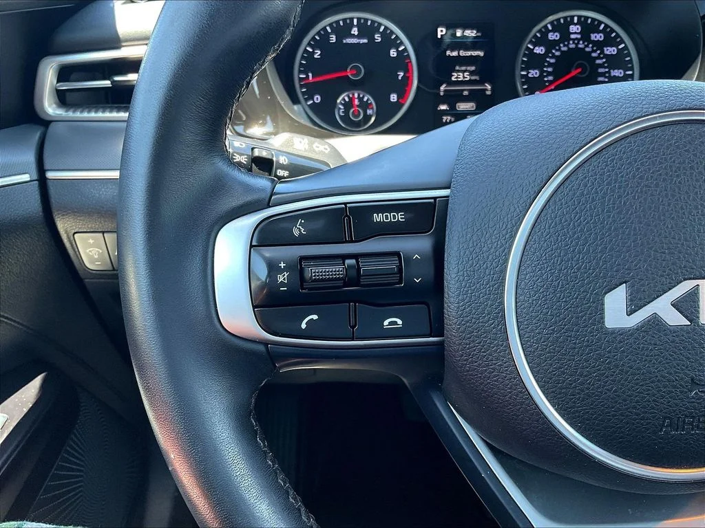 Used 2024 Gray Kia GT-Line image 27