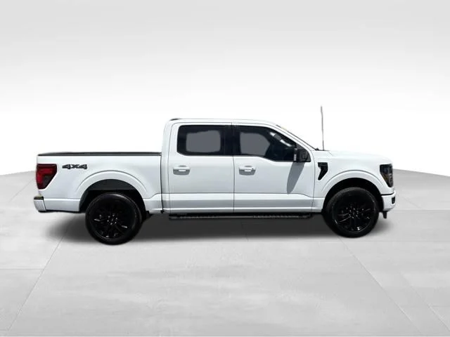 Used 2024 White Ford XLT image 9