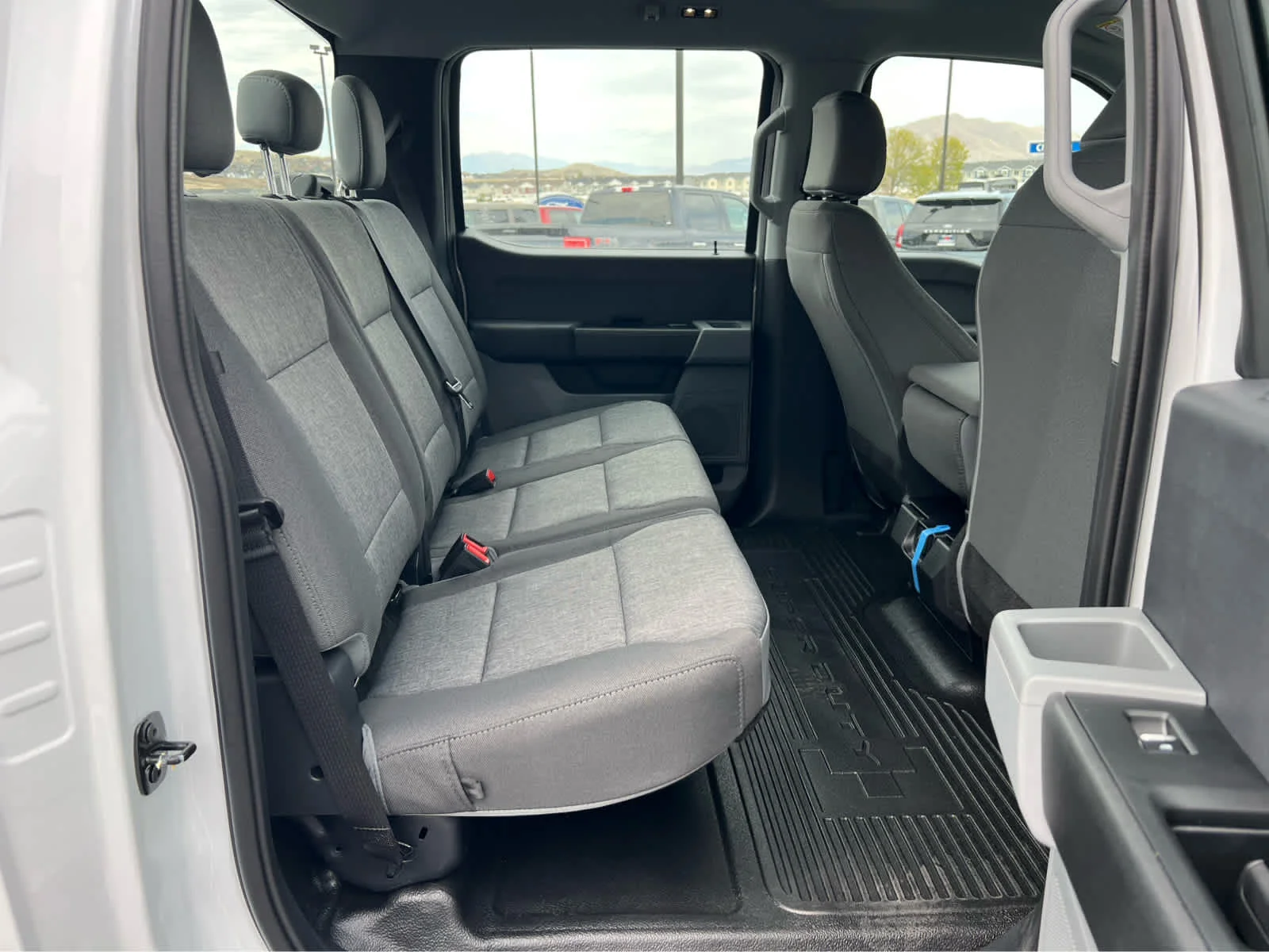 New 2026 Oxford White Ford F-350® XL image 26