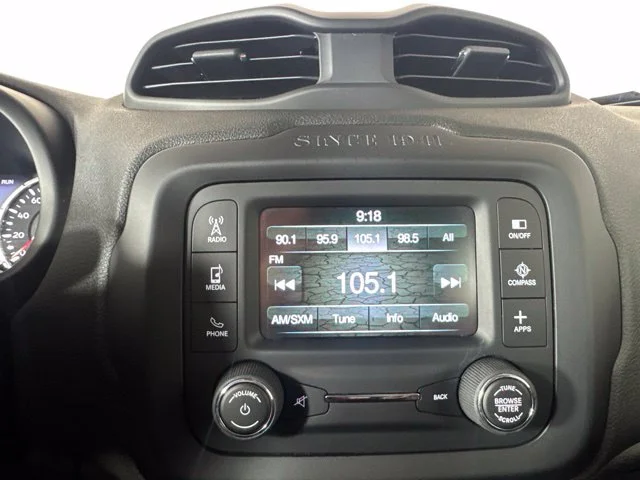 Used 2016 Gray Jeep Trailhawk image 14