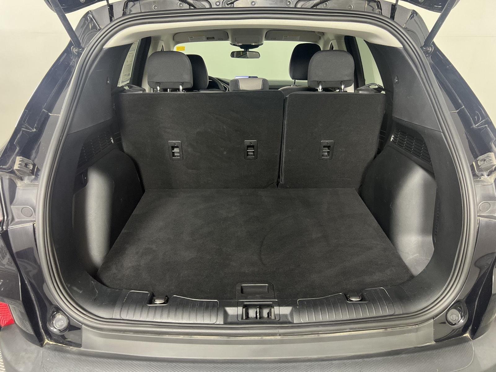 Used 2022 Agate Black Ford SE image 21