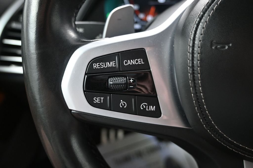 Used 2022 Carbon Black Metallic BMW M50i image 27