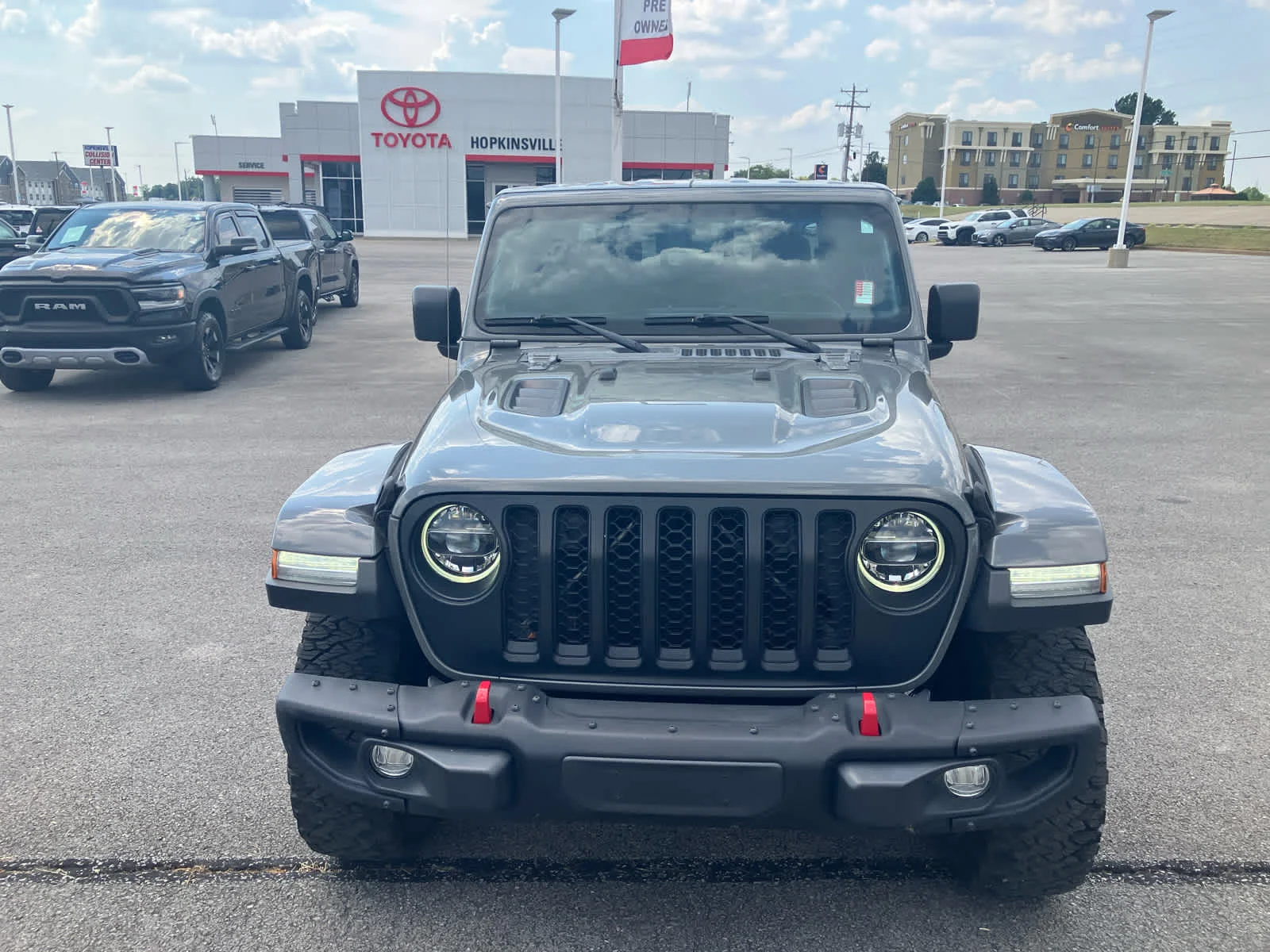 Used 2022 Sting-Gray Clearcoat Jeep Rubicon image 2