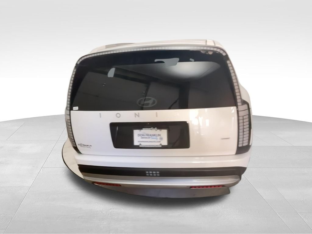 Used 2026 White Hyundai SE image 8