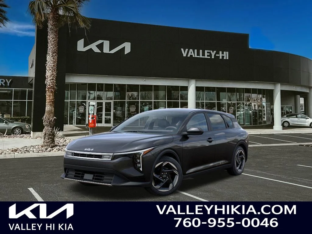 2026 Kia K4 EX AT Hatchback's photo