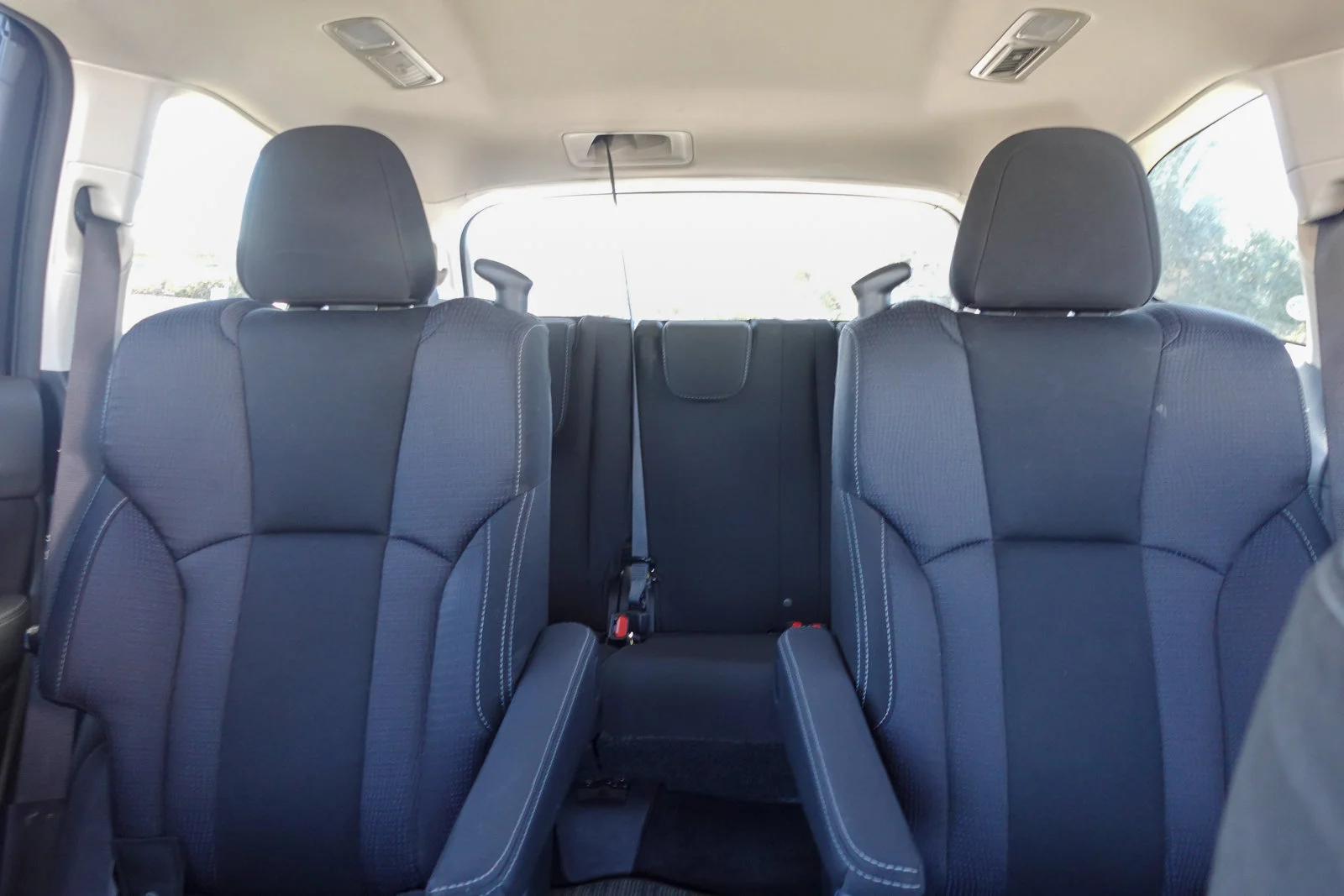 Used 2025 Magnetite Gray Metallic Subaru Premium image 15