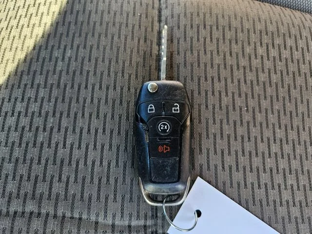 Used 2018 White Ford XL image 28