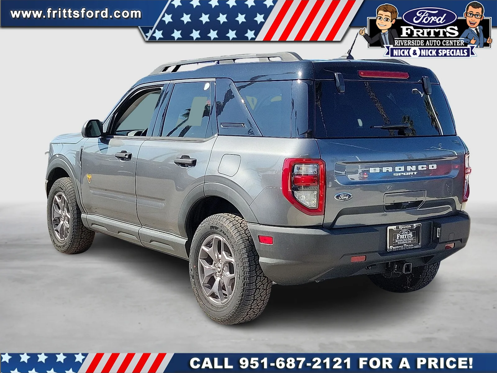New 2024 Carbonized Grey Metallic Ford Badlands® image 2