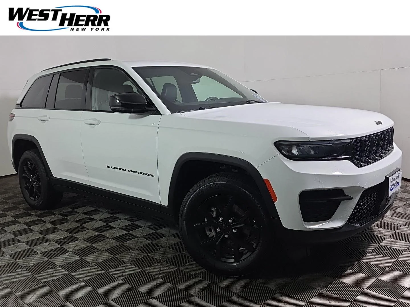 Used 2024 Bright White Clearcoat Jeep Altitude X image 1