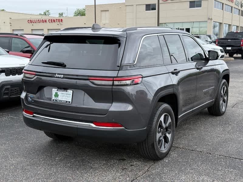 Used 2023 Baltic Gray Metallic Clearcoat Jeep  image 3