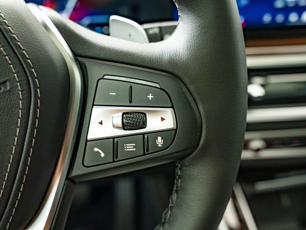 New 2026 Skyscraper Grey Metallic BMW xDrive40i image 30