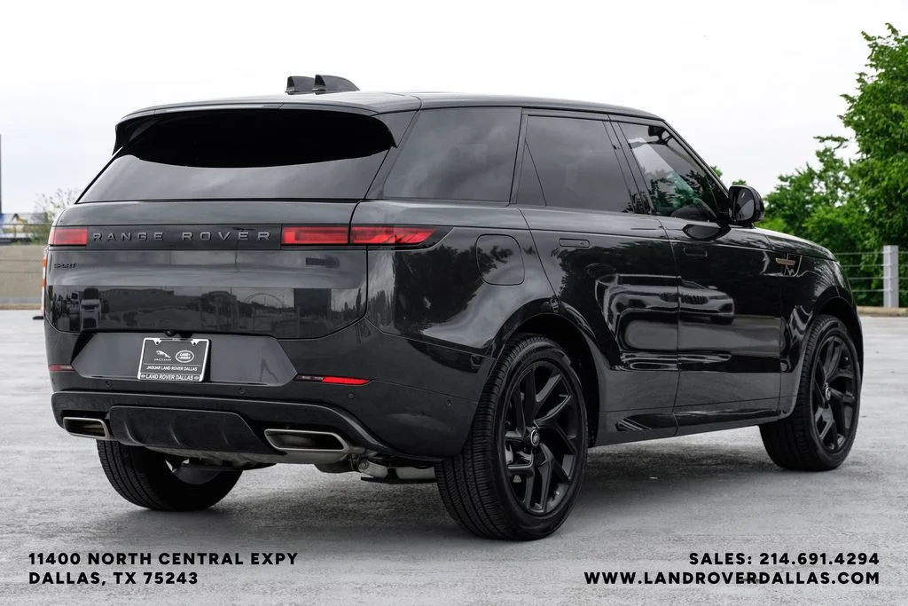 Certified Used 2025 Carpathian Gray Premium Metallic Land Rover Dynamic SE image 6