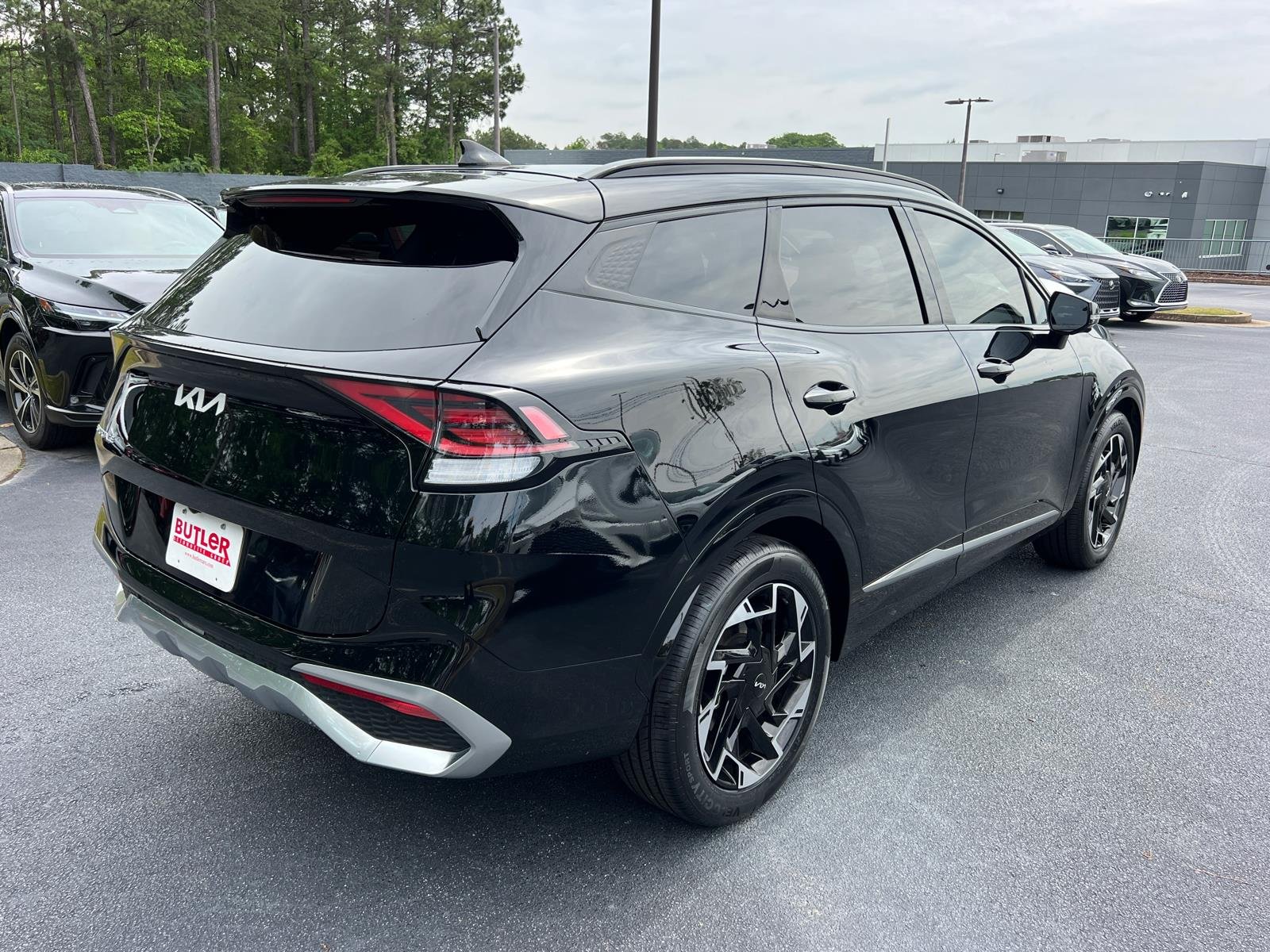 Used 2025 Ebony Black Kia SX-Prestige image 6