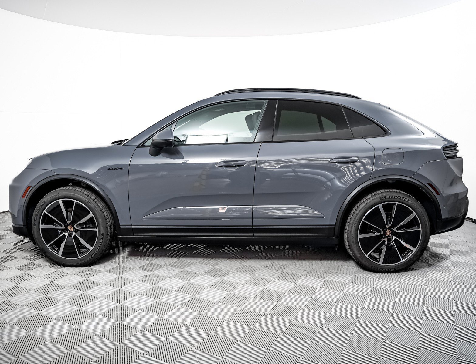 Certified 2025 Porsche Macan Base with VIN WP1AD2XA5SL077950 for sale in Riverside, CA