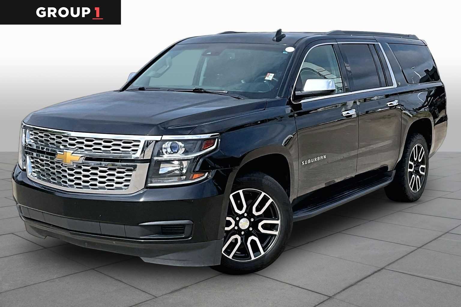 2017 Chevrolet Suburban 2WD 1500 LT's photo