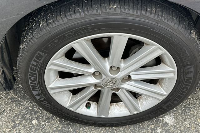 Used 2012 Gray Toyota XLE image 4