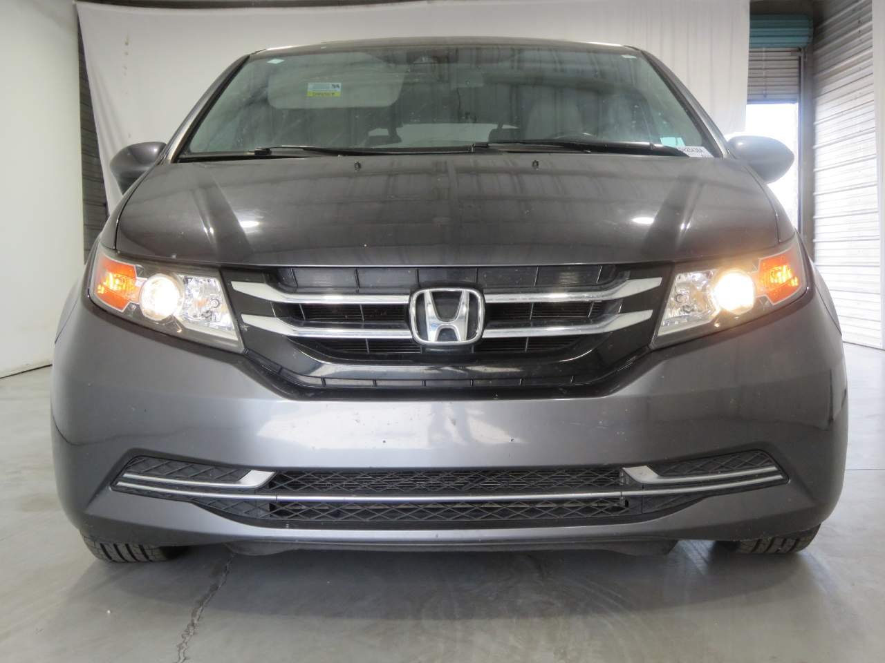 2016 Honda Odyssey EX-L photo 2