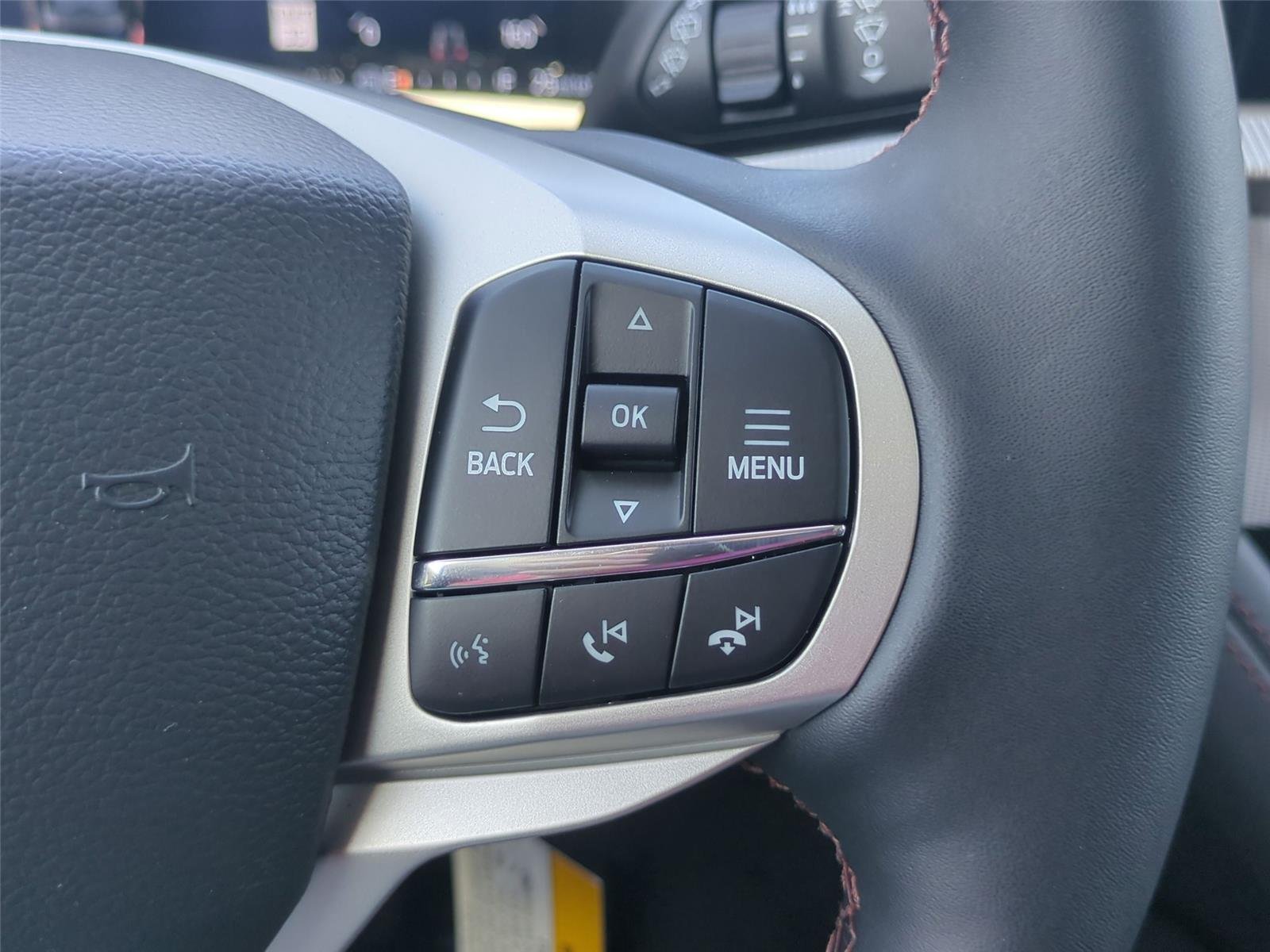 New 2026 Carbonized Gray Metallic Ford Active image 21