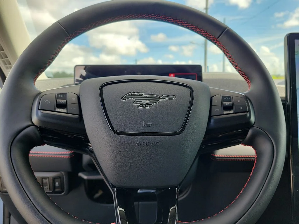 New 2026 Glacier Gray Metallic Tri-coat Ford Premium image 15