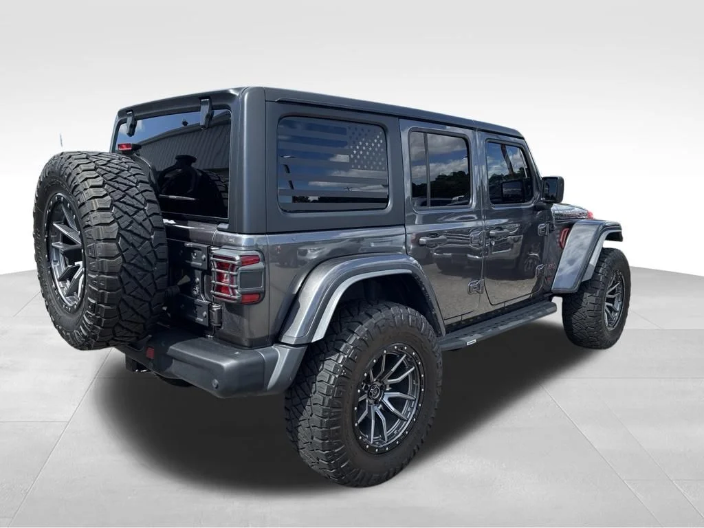 Used 2023 Gray Jeep Rubicon image 5