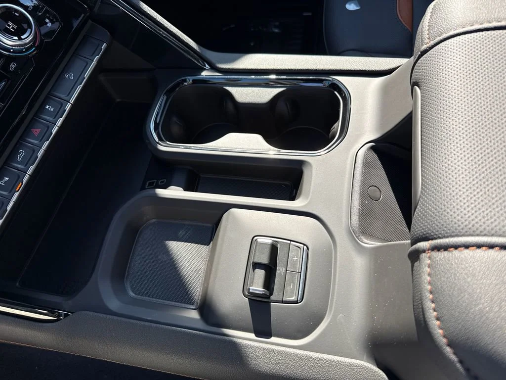 2026 GMC Sierra 2500HD AT4 - Photo 27