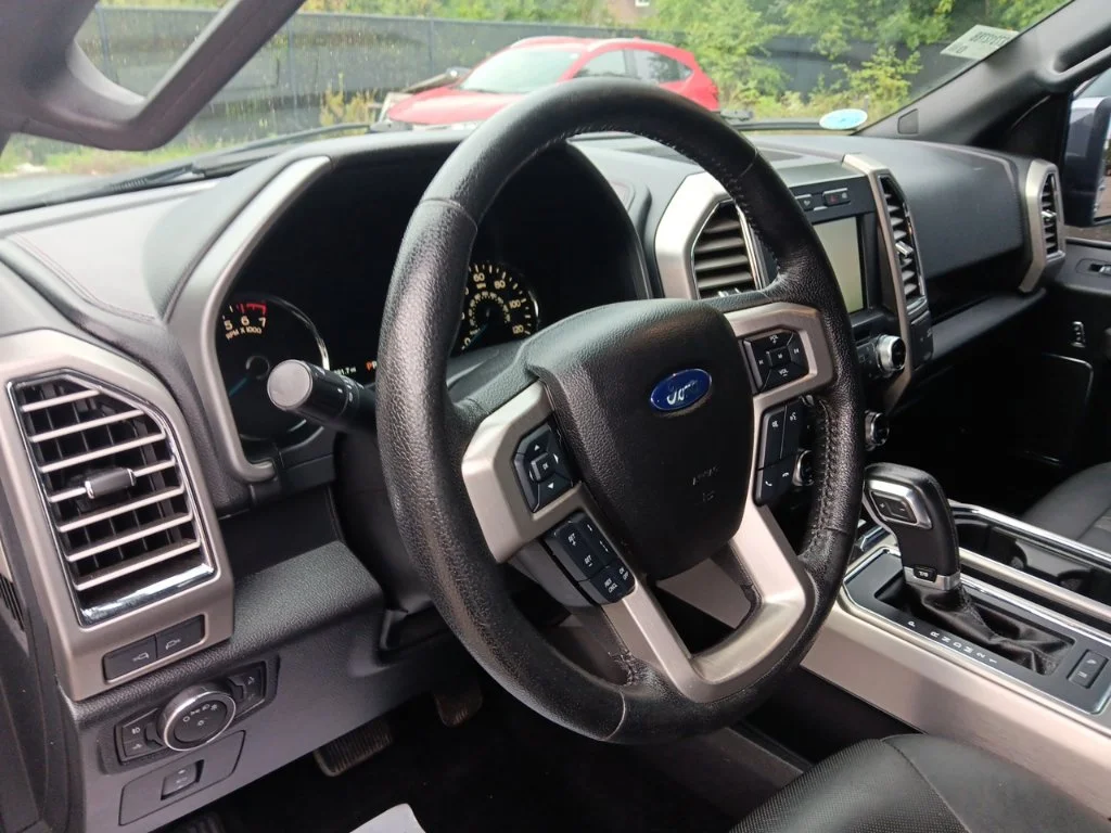 Used 2015 Ingot Silver Ford Platinum image 15