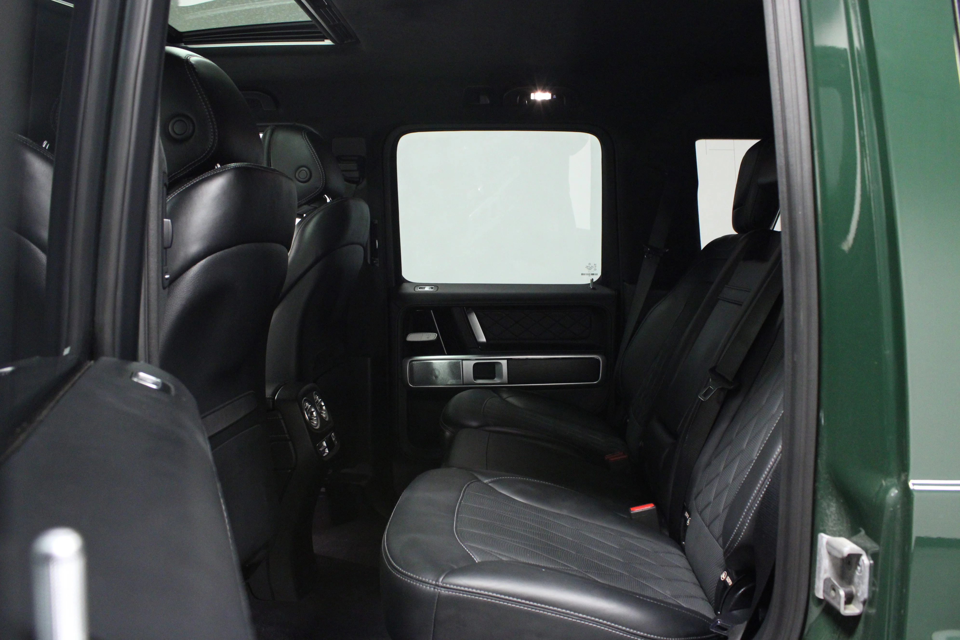 Used 2023 MANUFAKTUR Deep Green Mercedes-Benz G 550 image 13