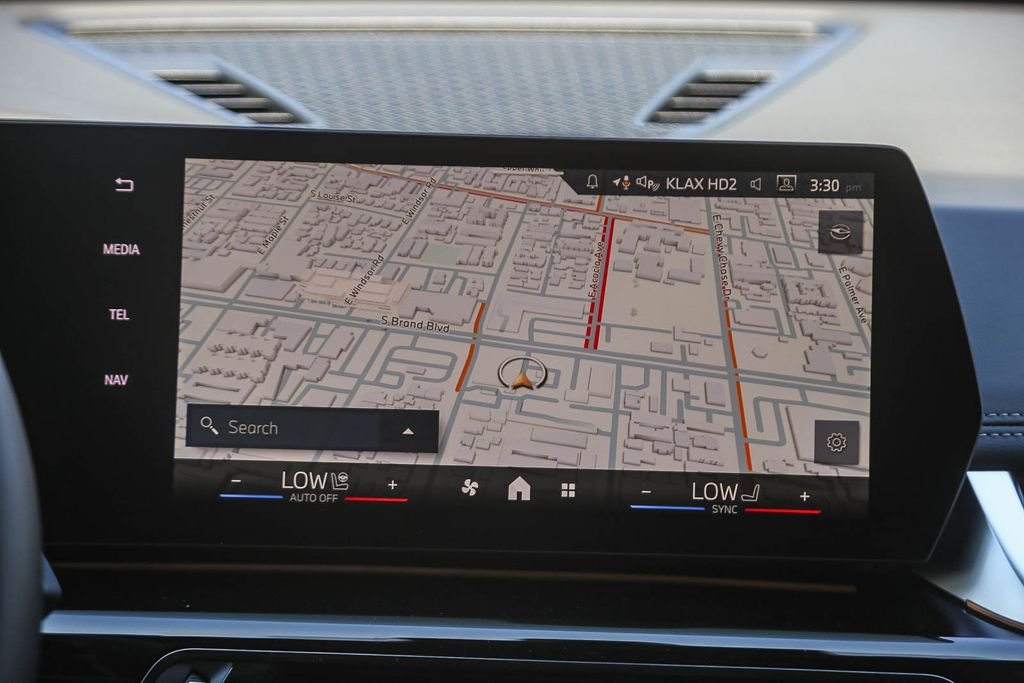 New 2026 Jet Black BMW xDrive28i image 10