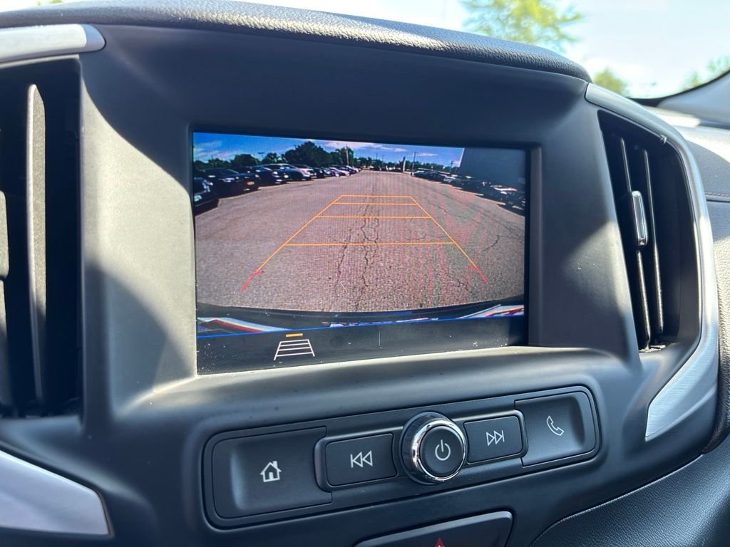 Used 2020 Blue GMC SLE image 27