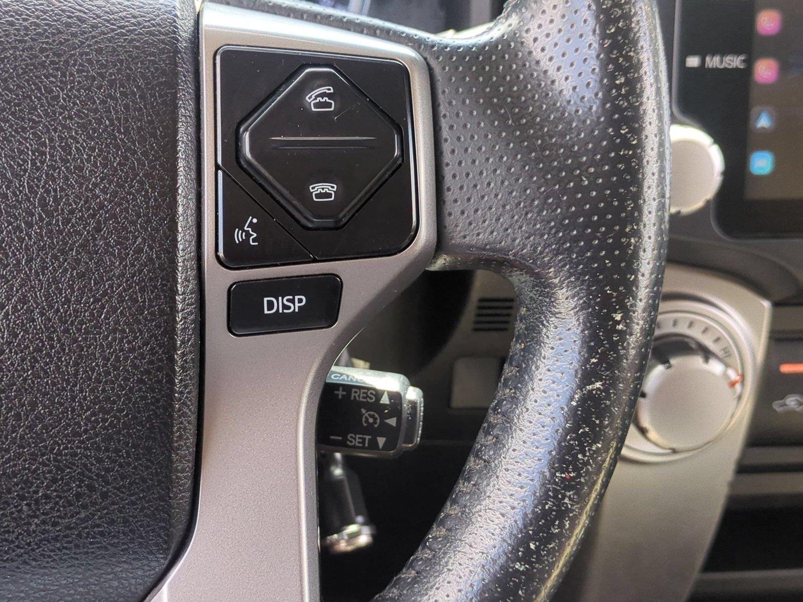 Used 2017 Super White Toyota SR5 image 20