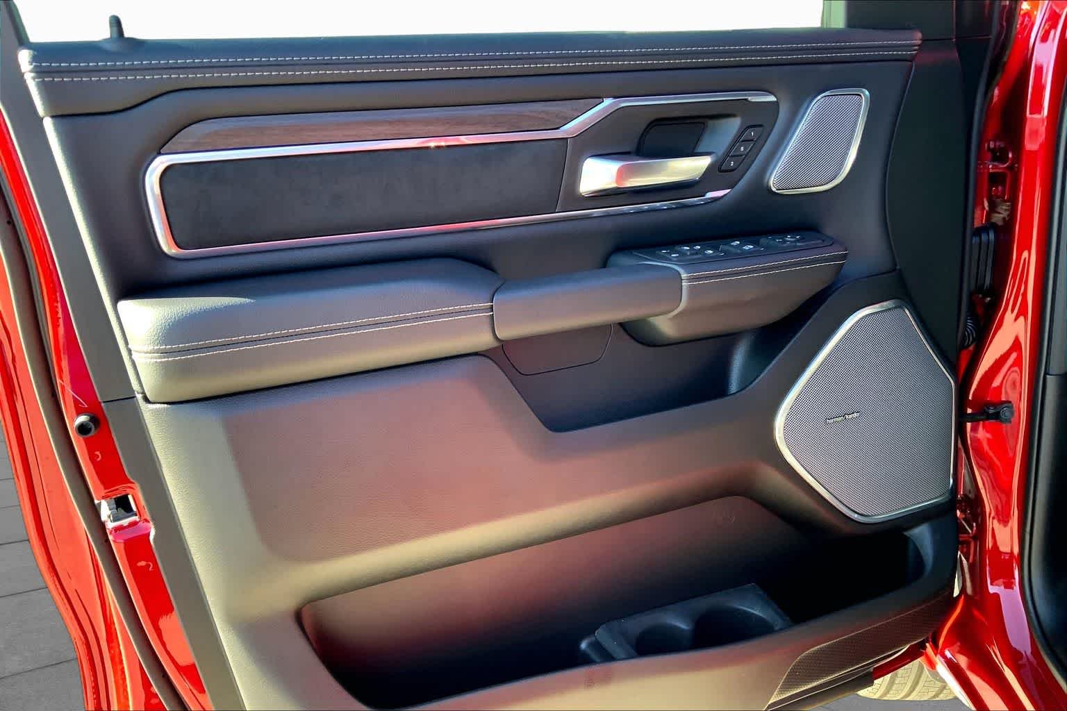 New 2026 Molten Red Pearl-Coat Exterior Paint RAM Laramie image 10