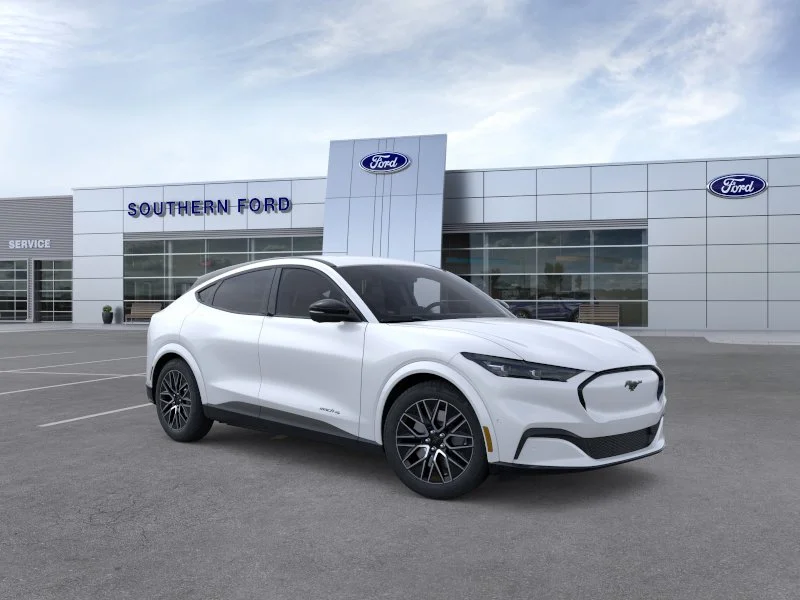 New 2025 Star White Metallic Tri-coat Ford Premium image 30