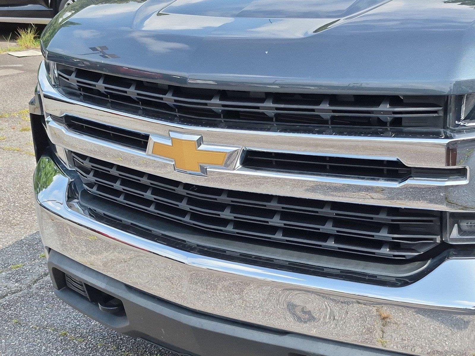 Used 2019 Shadow Gray Metallic Chevrolet LT image 14