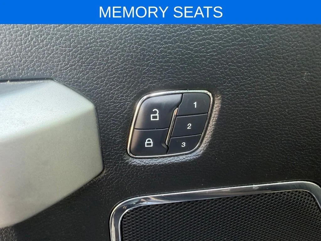 Used 2018 Red Ford Lariat image 9