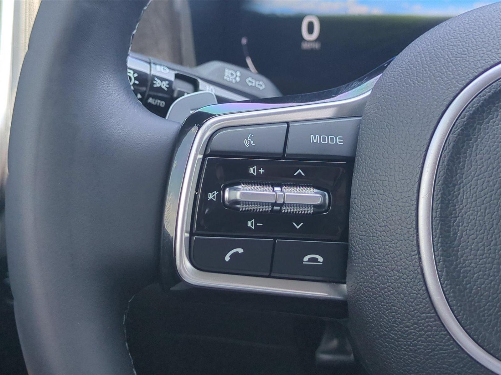 Used 2023 Wolf Gray Kia SX Prestige image 20