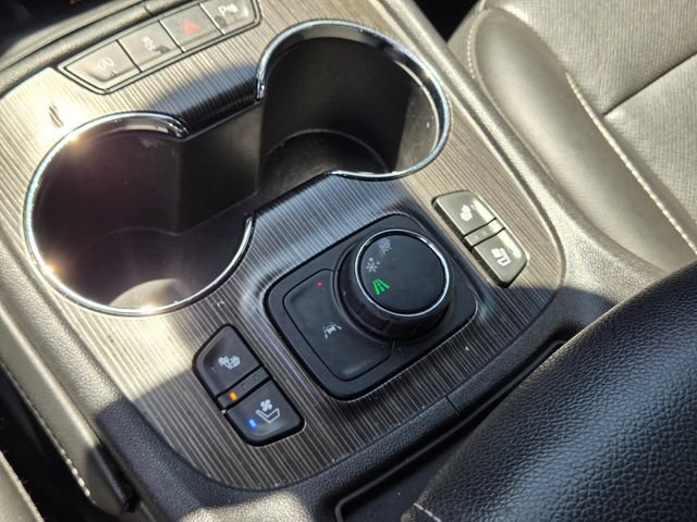 2022 GMC Acadia SLT - Photo 24