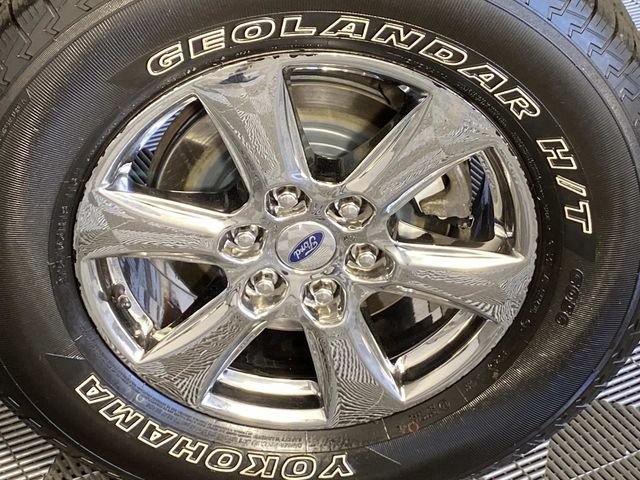 Used 2020 Black Ford XLT image 29