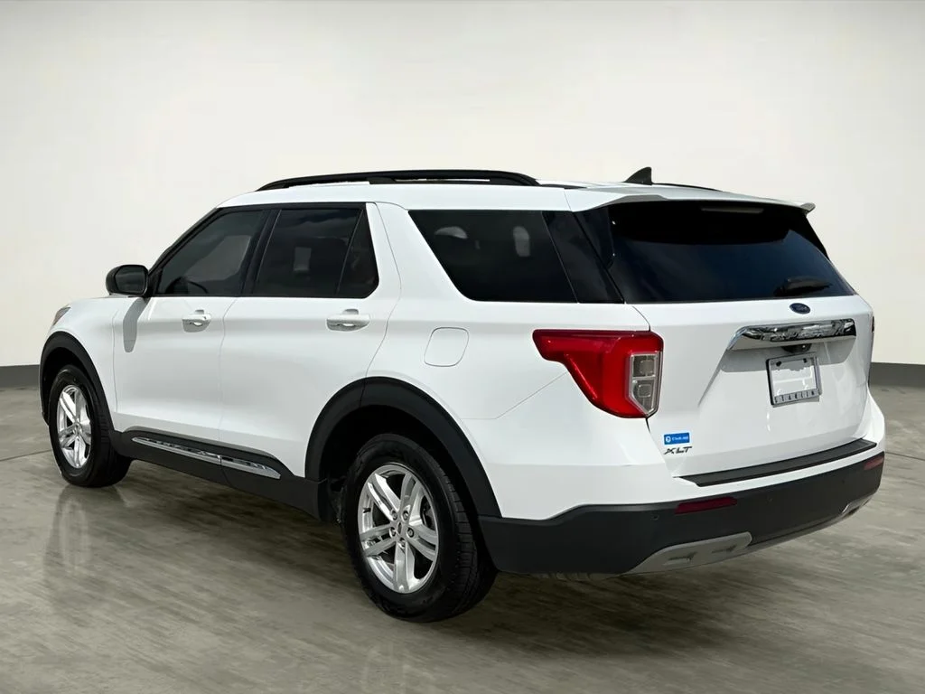 Used 2023 White Ford XLT image 4