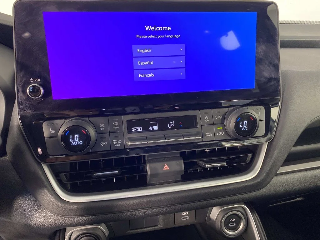Used 2024 Pearl Toyota XLE image 18