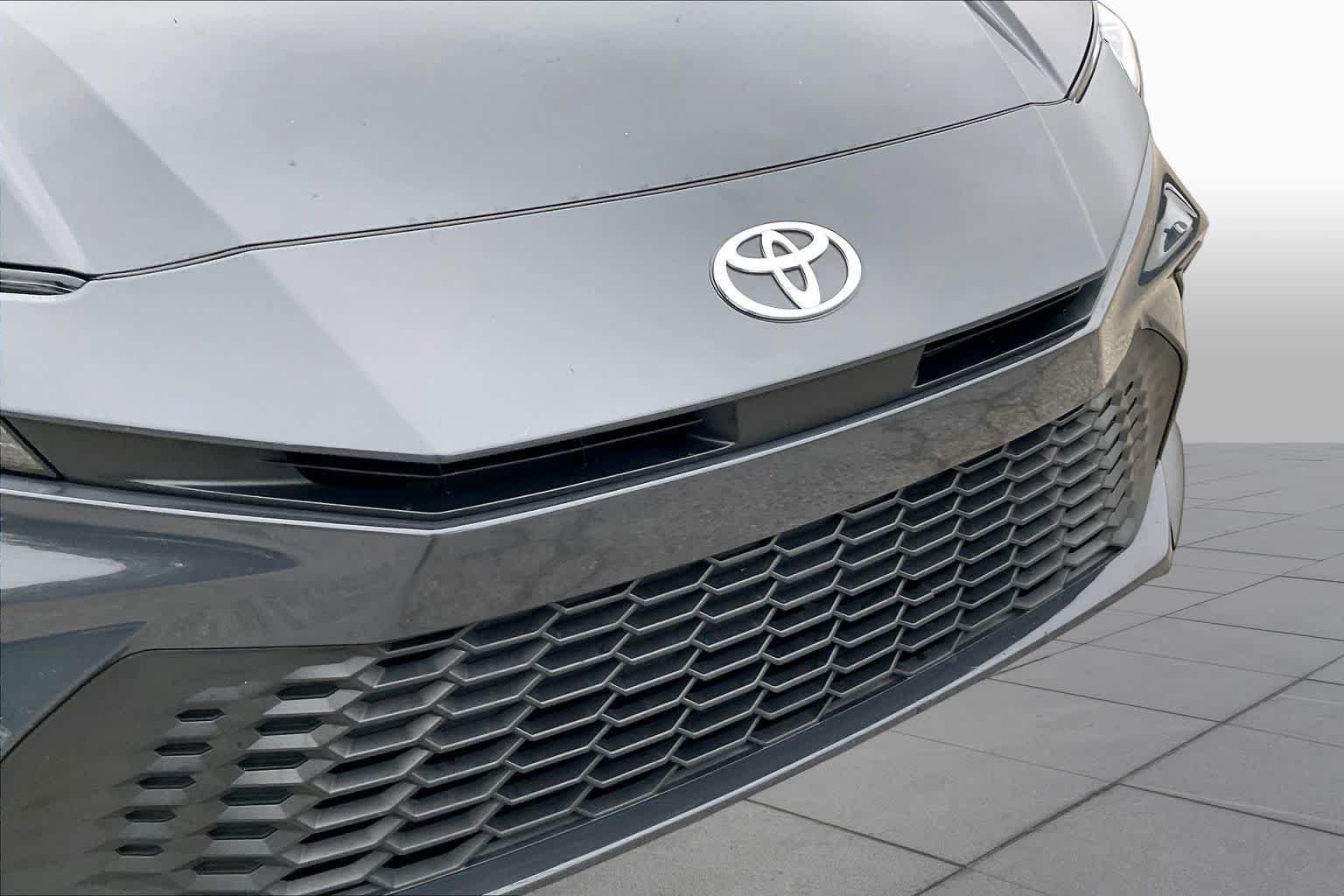 Used 2025 Underground Toyota SE image 29