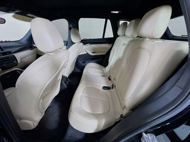 Used 2018 Black BMW xDrive28i image 24