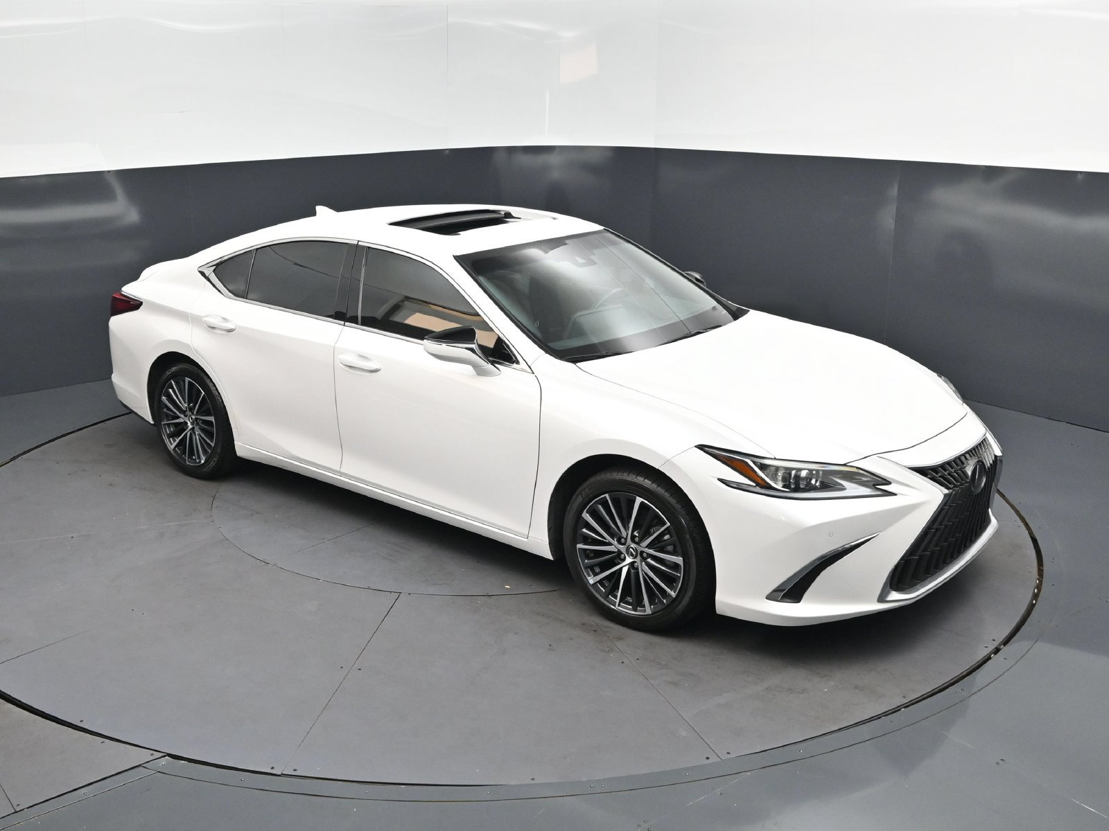 Certified Used 2024 White Lexus 350 image 36