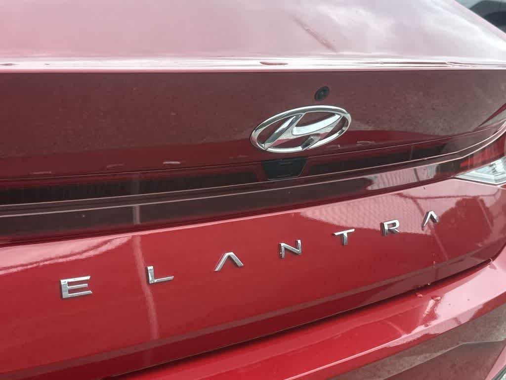 Used 2023 Scarlet Red Pearl Hyundai SEL image 11