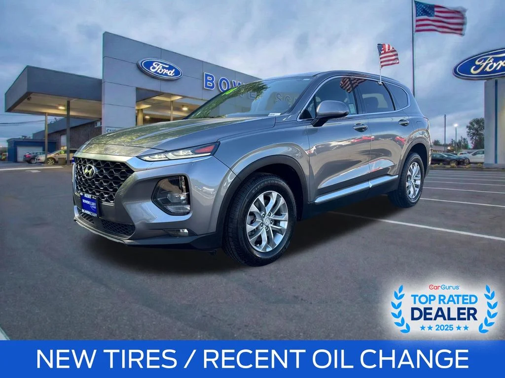 2019 Hyundai Santa Fe SEL 2.4's photo