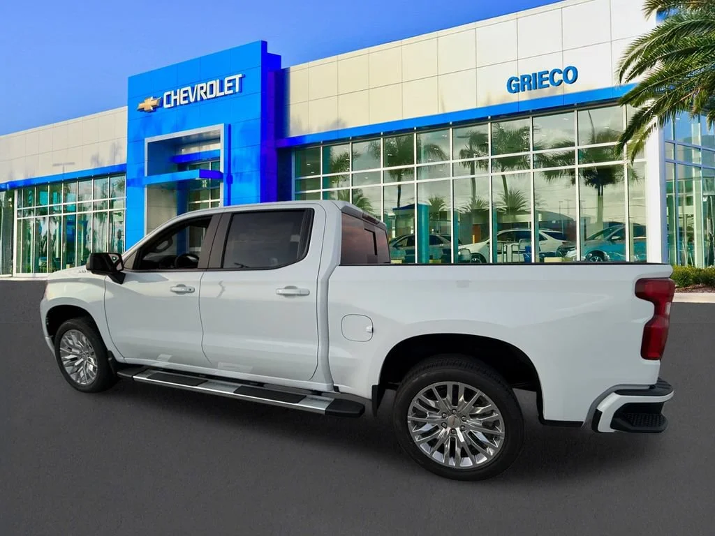 New 2026 Summit White Chevrolet RST image 11